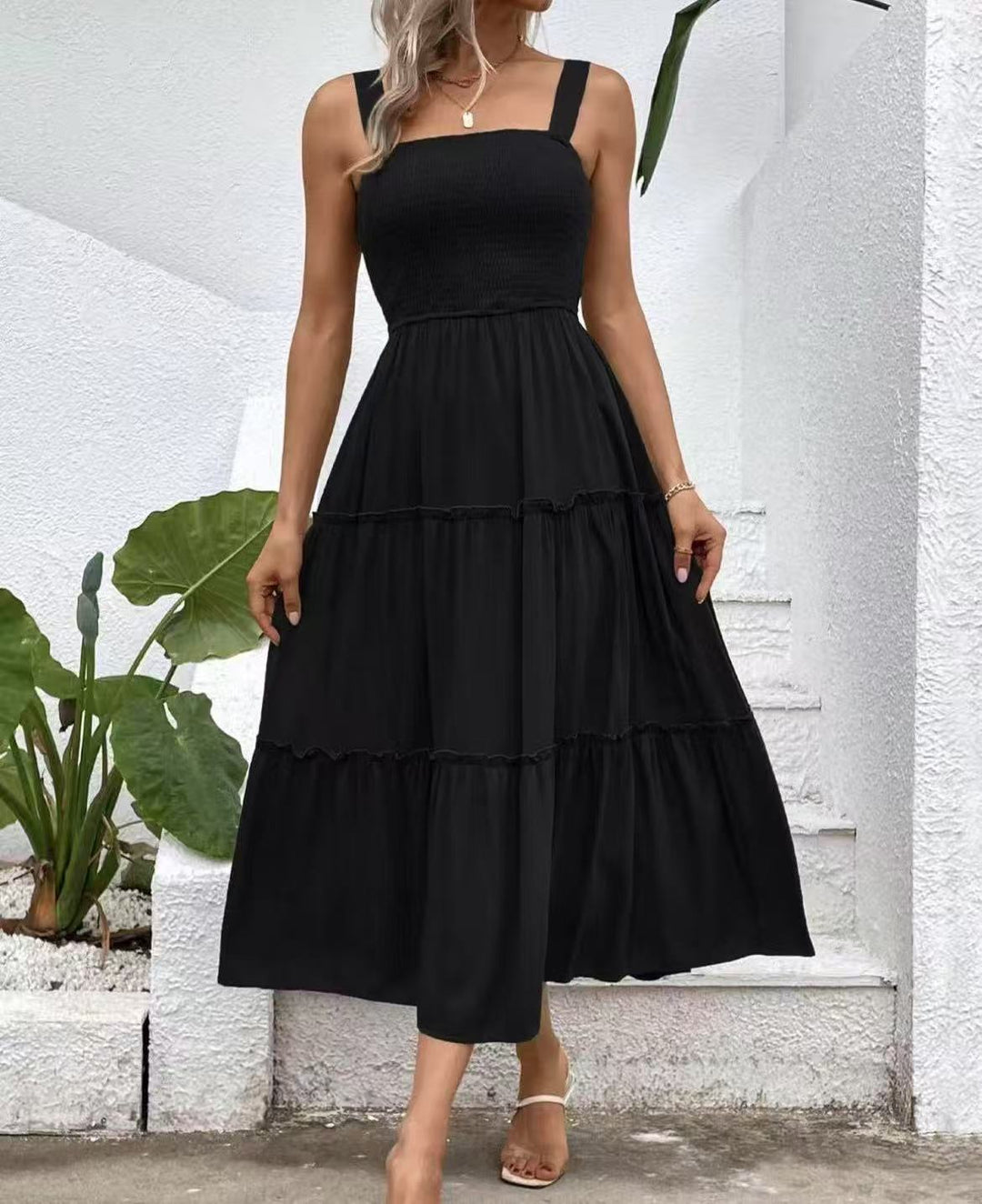 Damen Maxikleid mit elastischem Bustier und fließendem Rock Heidi-Mode