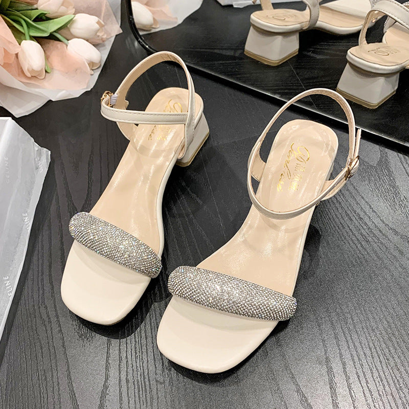 Damen Sandaletten mit funkelndem Riemen und elegantem Blockabsatz Heidi-Mode