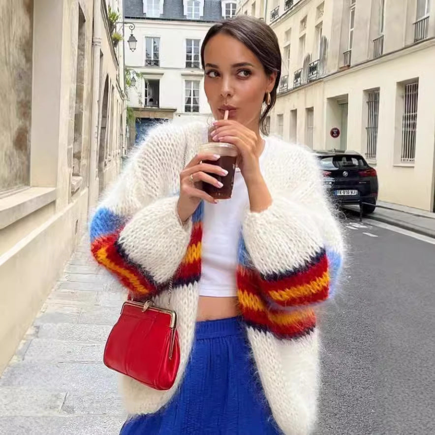 Damen lässiger Strickcardigan mit bunten Streifen und weitem Schnitt Heidi-Mode