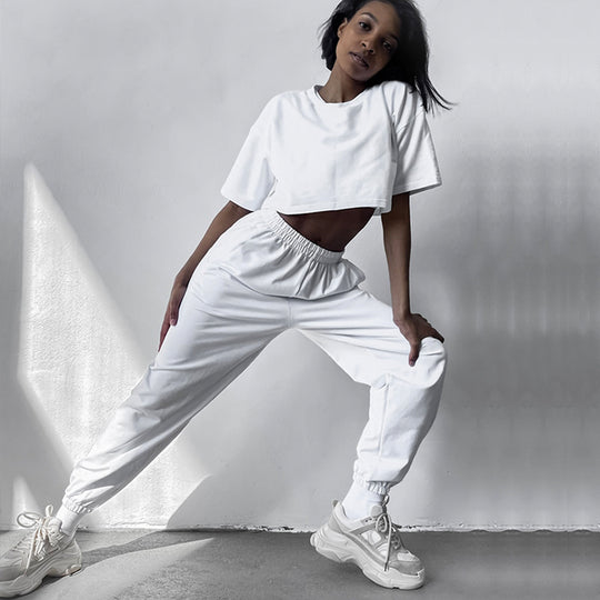 Damen sportliches Lounge-Set mit cropped Oberteil und bequemen Jogginghose Heidi-Mode