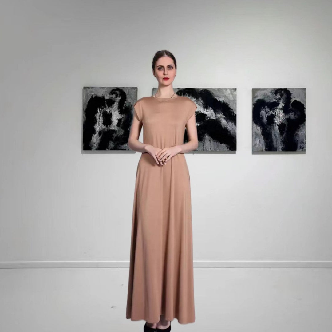 Damen Maxikleid mit minimalistischem Design und elegantem Schnitt Heidi-Mode