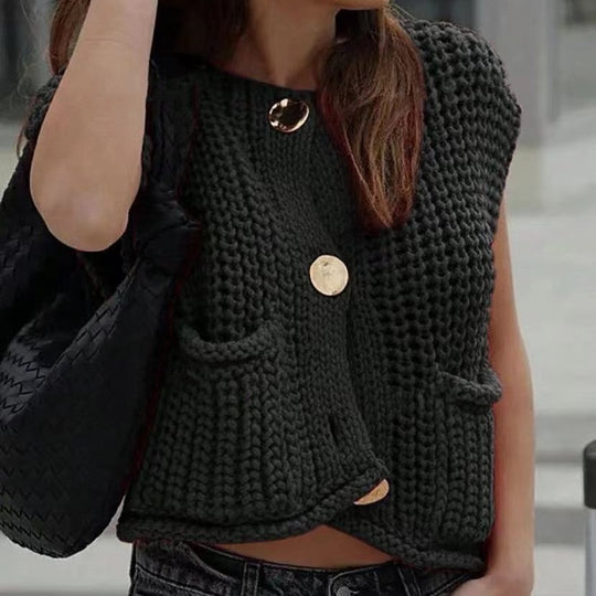 Damen Strickweste mit knopfverzierter Front und Taschen Heidi-Mode