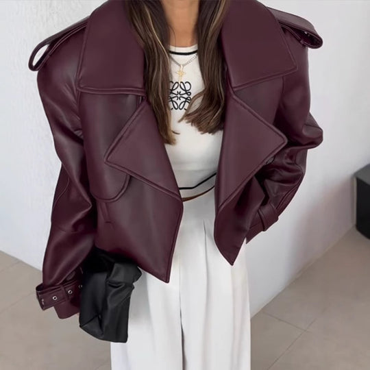 Damen modische Kunstlederjacke mit oversized Schnitt und breitem Kragen Heidi-Mode