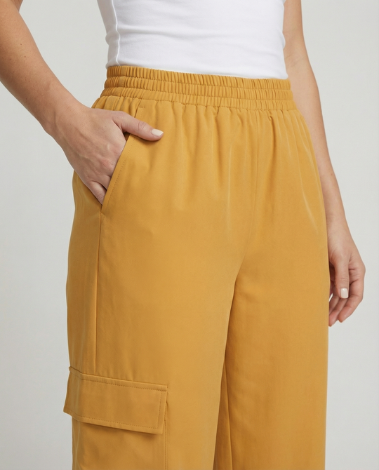Damen Cargo-Hose mit weitem Schnitt und praktischen Taschen Heidi Mode