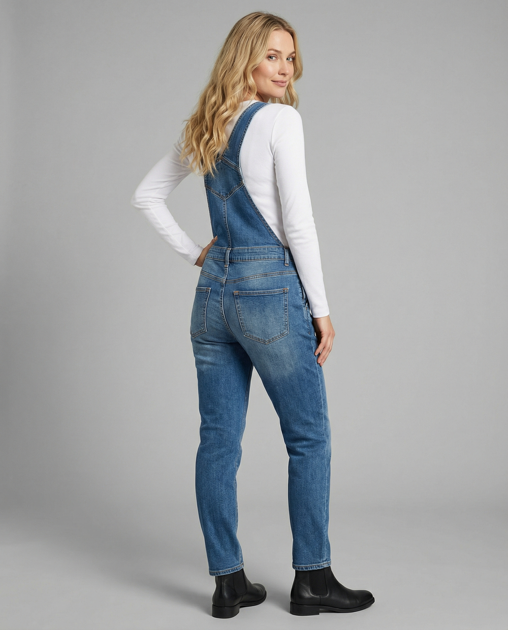 Damen Latzhose Jeans im lässigen Schnitt mit Taschen
