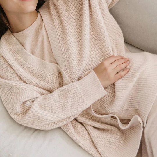 Heidi-Mode | Eng Anliegender Strickjacke für Frauen