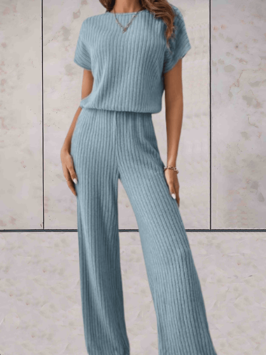 Unifarbener, kurzärmeliger Jumpsuit mit Rippenmuster