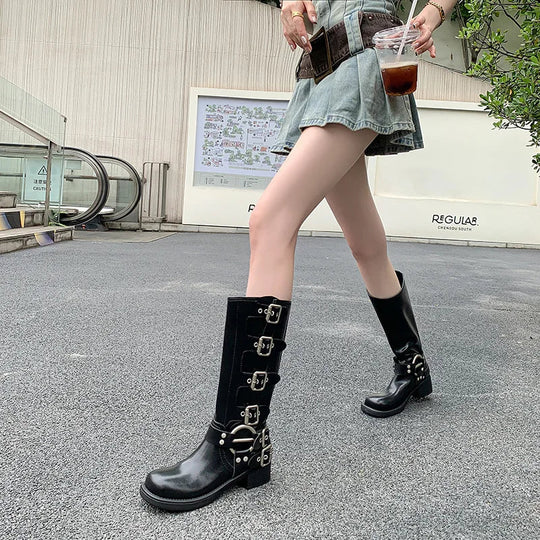 Heidi-Mode | Robuste orthopädische Kampfstiefel für Damen