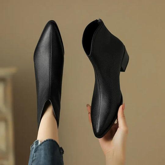 Heidi-Mode | Spitz zulaufende Stiefeletten für Damen – Schick & Vielseitig Stil