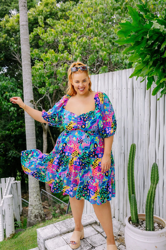 Heidi-Mode | Regenbogenkleid Muse Pantherdruck