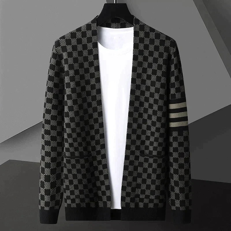 Heidi-Mode | Warme Wolljacke mit Knopfleiste