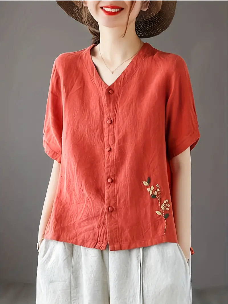 Heidi-Mode | Bluse mit Blumenstickerei und Knopfverschluss Vorne
