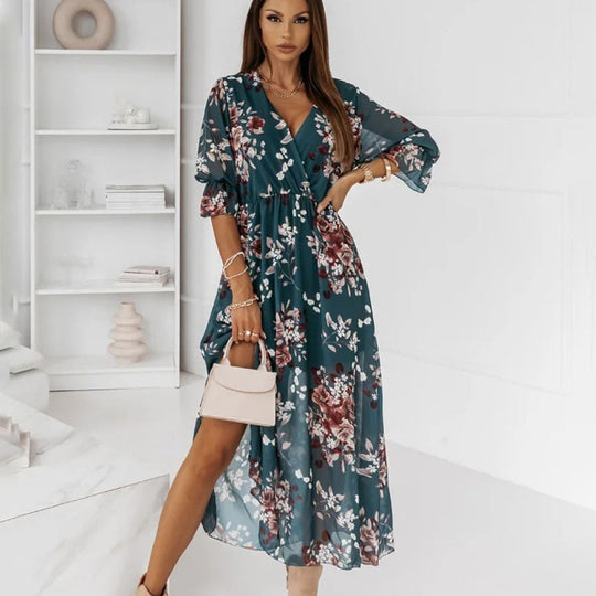 Heidi-Mode | Lässiges Maxikleid mit Seitenschlitz und Großem Blumenmuster Unten