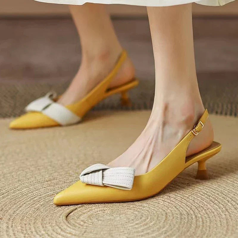 Heidi-Mode | Slingback-Pumps mit spitzer Zehenkappe