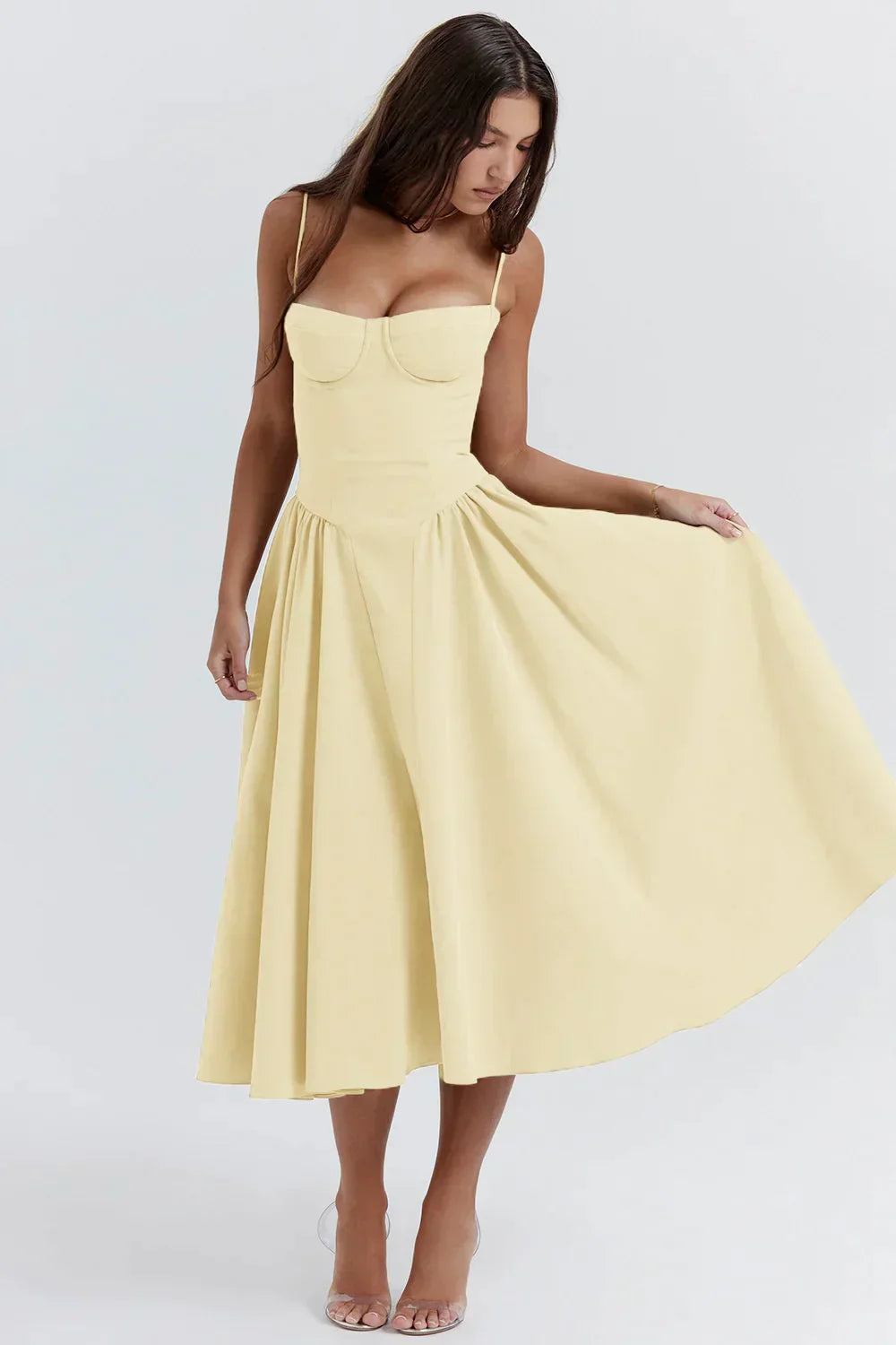Heidi-Mode | Elegantes Trägerloses Kleid mit Falten
