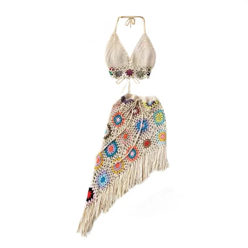 Heidi-Mode | Frauen 2 Teiliges Outfit Set Boho Lochschnitt Häkelstrick Halterneck Bh Top und Asymmetrischer Fransen Mini Rock Strand Cover Up