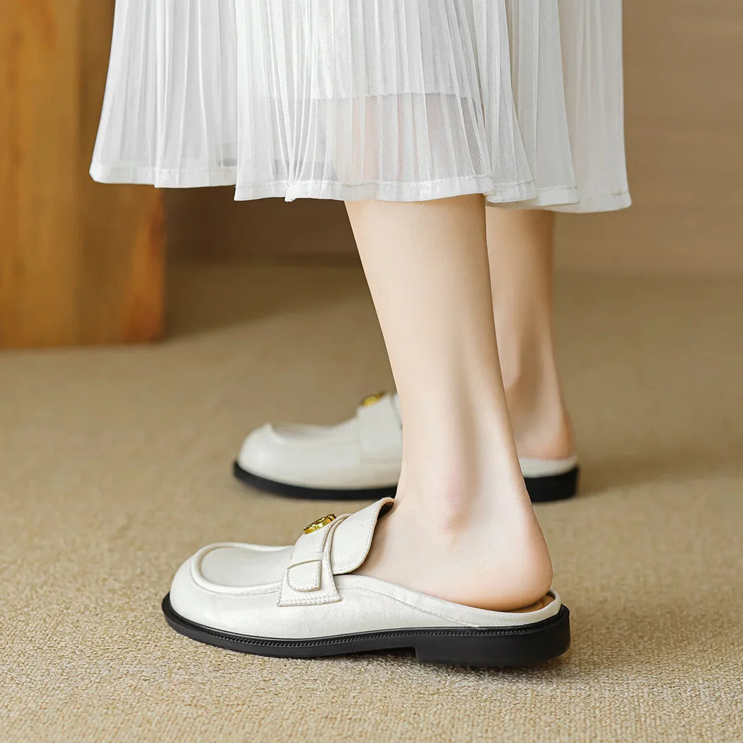 Heidi-Mode | Frühling Neue Frauen Flache Slipper Britischer Stil Schwarz Metall Dekoration Damen Freizeit Mules Arbeit und Outdoor Kleidung Große Größe