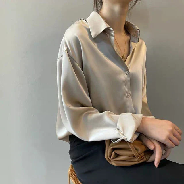 Heidi-Mode | Moderne Seidenbluse für Damen mit Knöpfen
