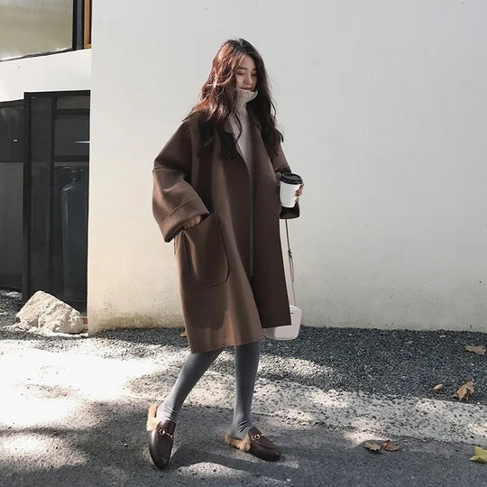 Heidi-Mode – Eleganter übergroßer Wolltrenchcoat