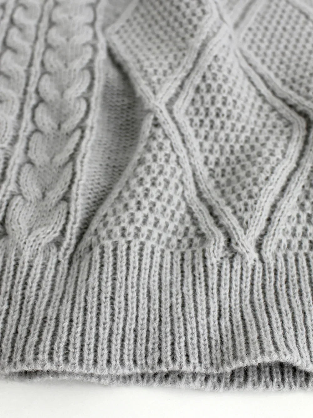 Heidi-Mode | Gestrickter Schnitt Stilvolle Pullover