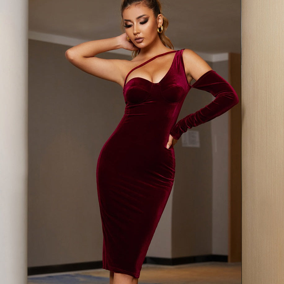 Asymmetrischer ausschnitt einärmeliges bodycon-kleid aus samt