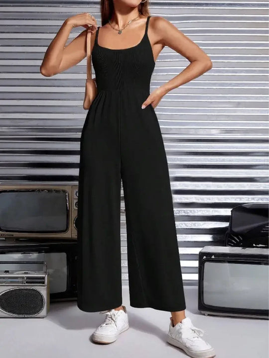 Ärmelloser Jumpsuit mit weitem Bein