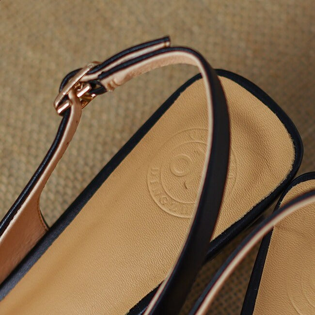 Heidi-Mode | Slingback-Pumps mit spitzer Zehenkappe