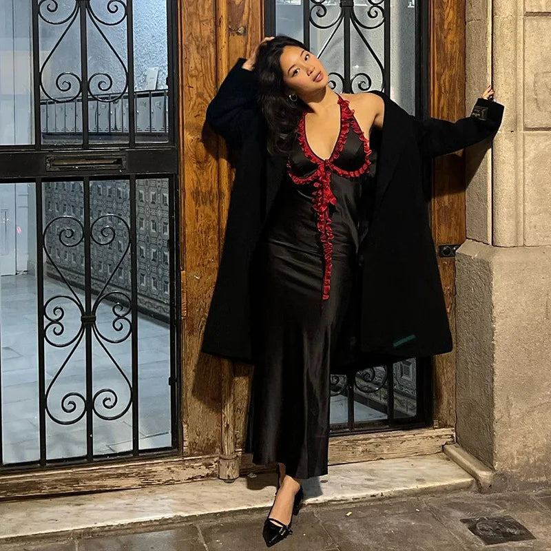 Seidiges Unterkleid mit Spitzensaum