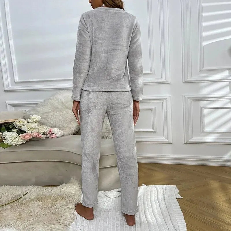 Heidi-Mode | Gemütliches Pyjama Satz mit Langen Ärmeln und Gesticktem Wimpern Drucken