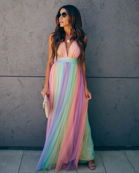 Heidi-Mode | Kleid Lebhaftes Regenbogenkleid für Einen Auffälligen Stil