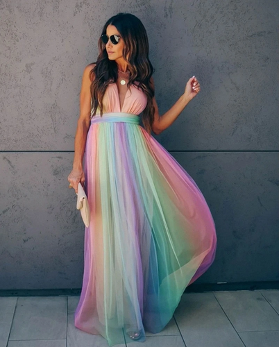 Heidi-Mode | Kleid Lebhaftes Regenbogenkleid für Einen Auffälligen Stil