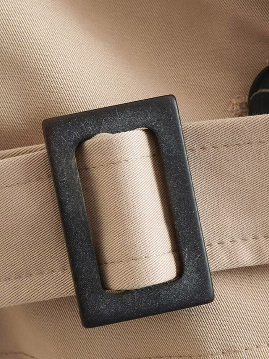 Heidi-Mode | Kurzer Trenchcoat Beige Für Stilvolle Auftritte