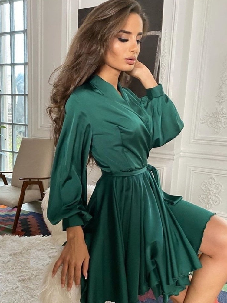 Heidi-Mode Chic Satin Kleid