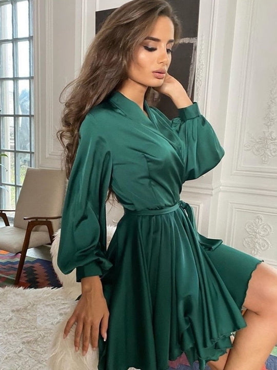 Heidi-Mode Chic Satin Kleid