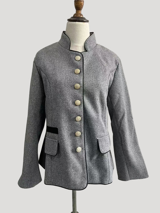 Heidi-Mode | Mehrknopf Damenjacke aus Wolle mit Farbkombination