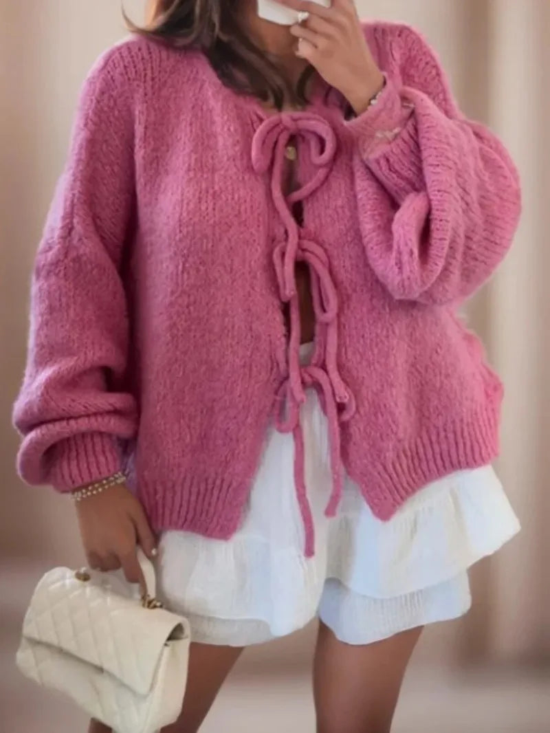 Heidi-Mode | Strickcardigan mit Schleifenverschluss für Eine Bohemian Ausstrahlung