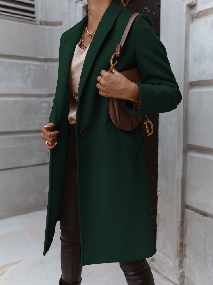 Heidi-Mode | Lange Wolljacke mit Klappen und Knöpfen