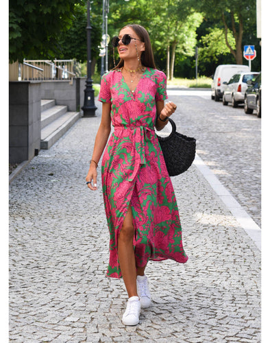 Sommerlich farbenfrohes, bequemes Maxikleid