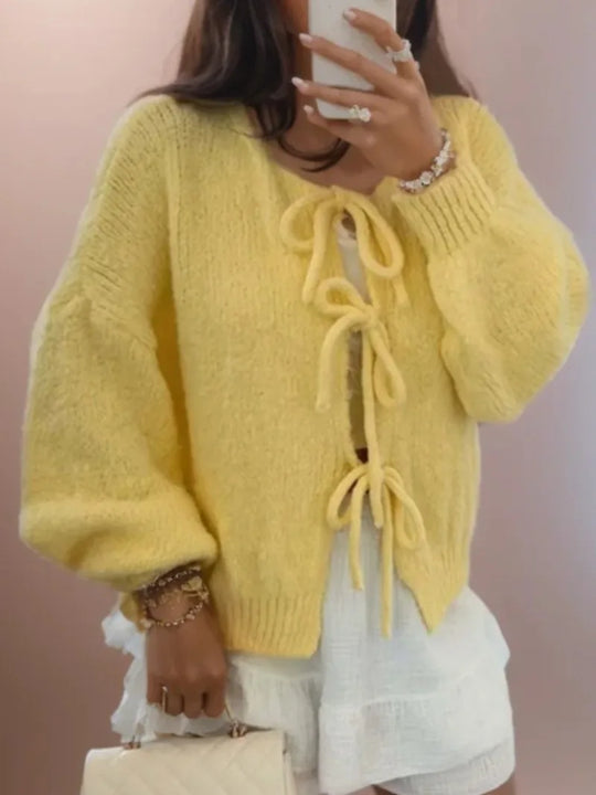 Heidi-Mode | Strickcardigan mit Schleifenverschluss für Eine Bohemian Ausstrahlung