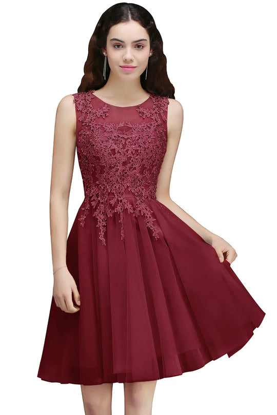 Heidi-Mode | Kurzes Homecoming Kleid Illusion Ausschnitt Ohne Ärmel Blumen Applikationen Abendkleid mit Integrierter Schale Chiffon Rock