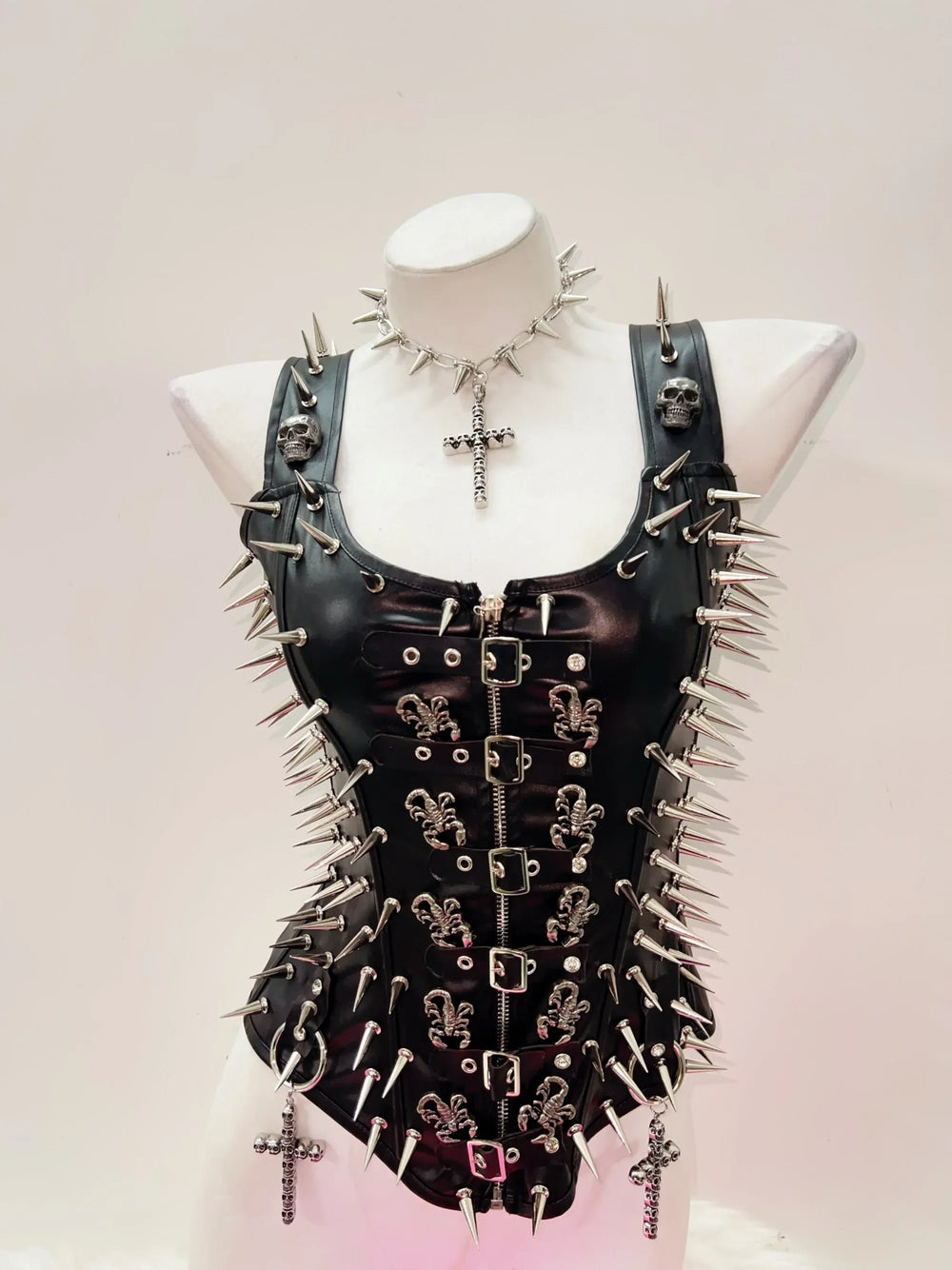 Heidi-Mode | Skull Tank Zum Top Rivets Tank Zum Top Harajuku Mode Cross Tank Zum Top Y2K Kleidung Y2K Crop Zum Top Gothische Kleidung Gothische Tank Zum Top