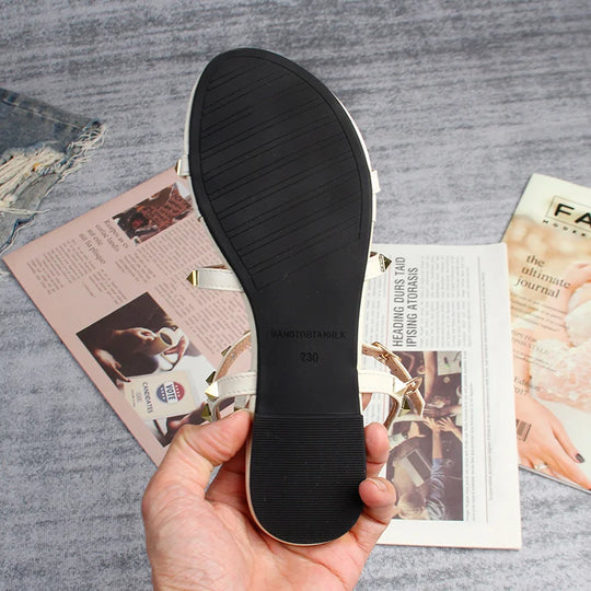 Heidi-Mode | Sommer Damen Sandalen Frauen Lässige Flache Schuhe Schlicht Stil Mode Nieten Design Gehen und Einkaufen Große Größe
