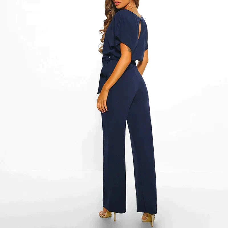 Kurzer Damen-Jumpsuit mit Schnürung