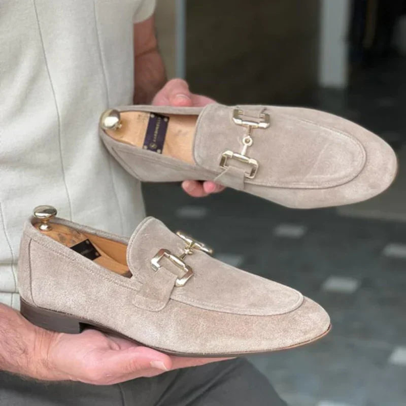 loafer met metalen gespdetail