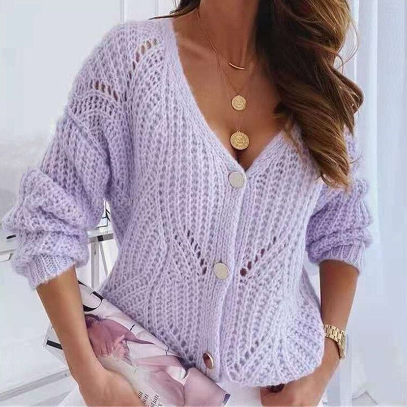 Heidi-Mode | Eleganter, Weicher, Schulterfreier Pullover in Übergröße mit Knöpfen