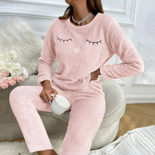Heidi-Mode | Gemütliches Pyjama Satz mit Langen Ärmeln und Gesticktem Wimpern Drucken