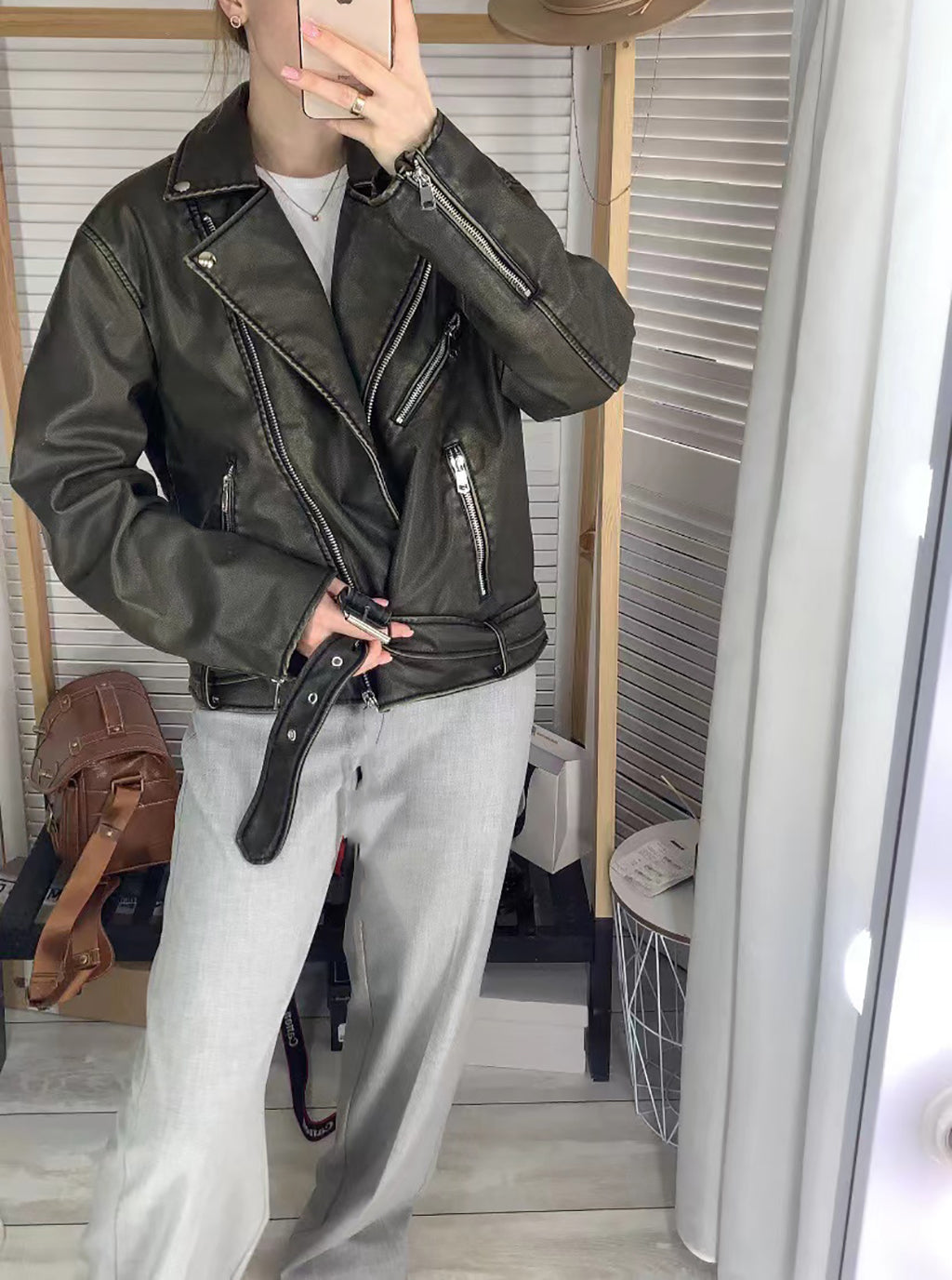 Heidi-Mode | Vegan Leder Trenchcoat mit Reißverschluss und Gürtel für Frauen Umweltfreundliche Materialien