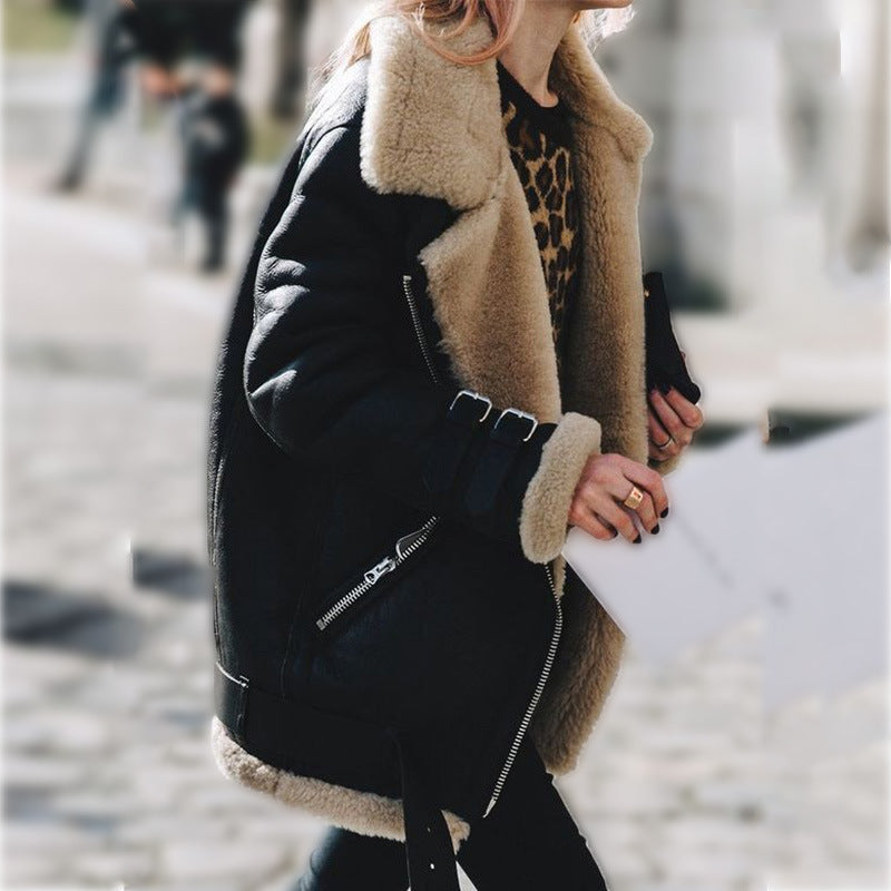 Heidi-Mode | Lammfell-besetzte Jacke