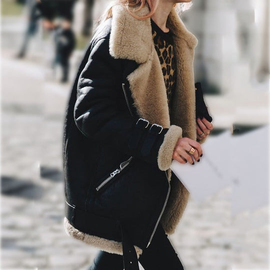 Heidi-Mode | Lammfell-besetzte Jacke