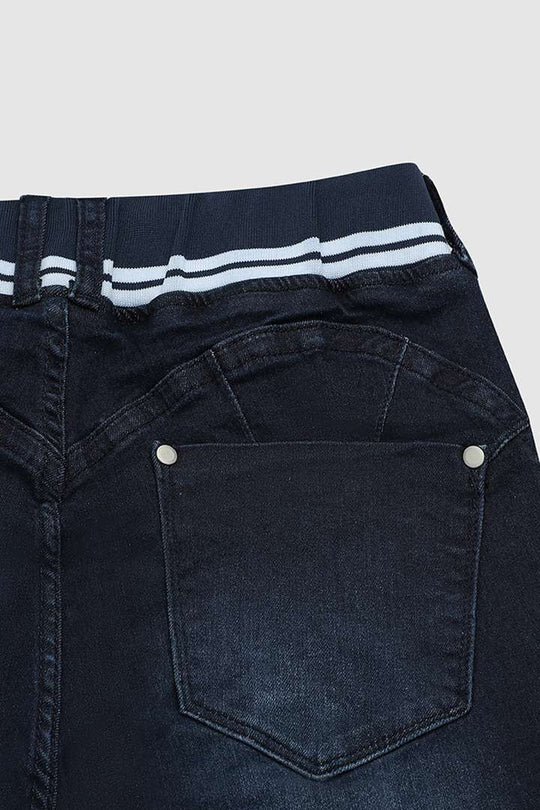 Jeans – Doppelknopfverschluss mit mittlerer Taille